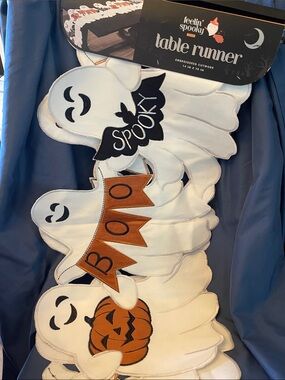 Envogue White Ghost Halloween Table Runner with Orange Pumpkin Accents